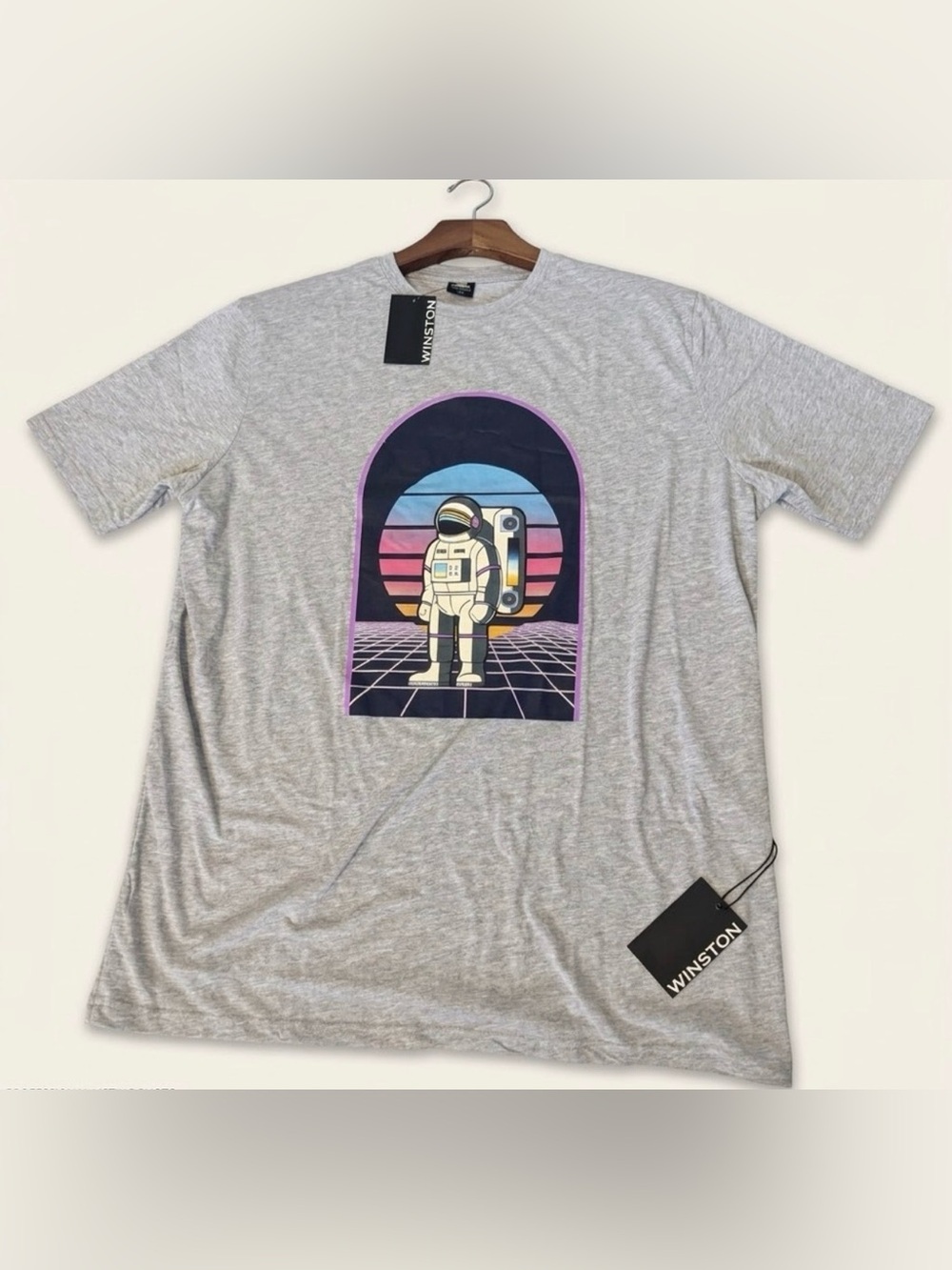 NWT Winston Big & Tall 3XLT Gray Retro Synthwave Astronaut Graphic Tee Shirt